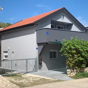 Apartament Boja